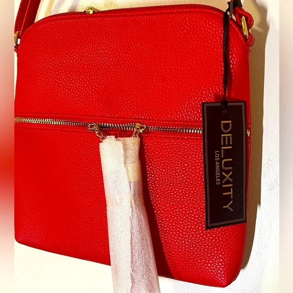 Deluxity Los Angeles Handbags - Deluxity Los Angeles Red Women Crossbody Messenger New with tags.